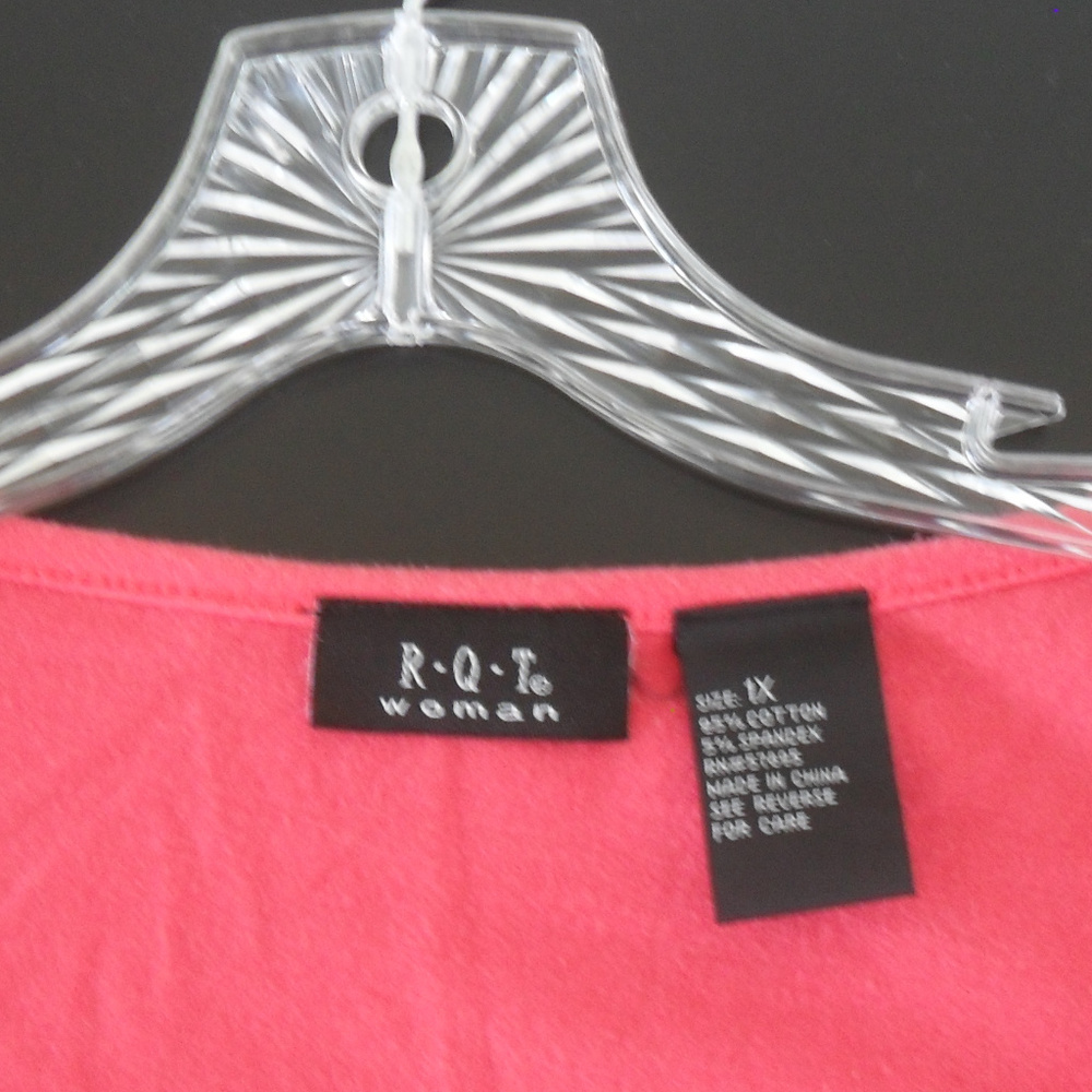 R-Q-T Women's 1X Coral Cap Sleeve Top - Picture 7 of 9